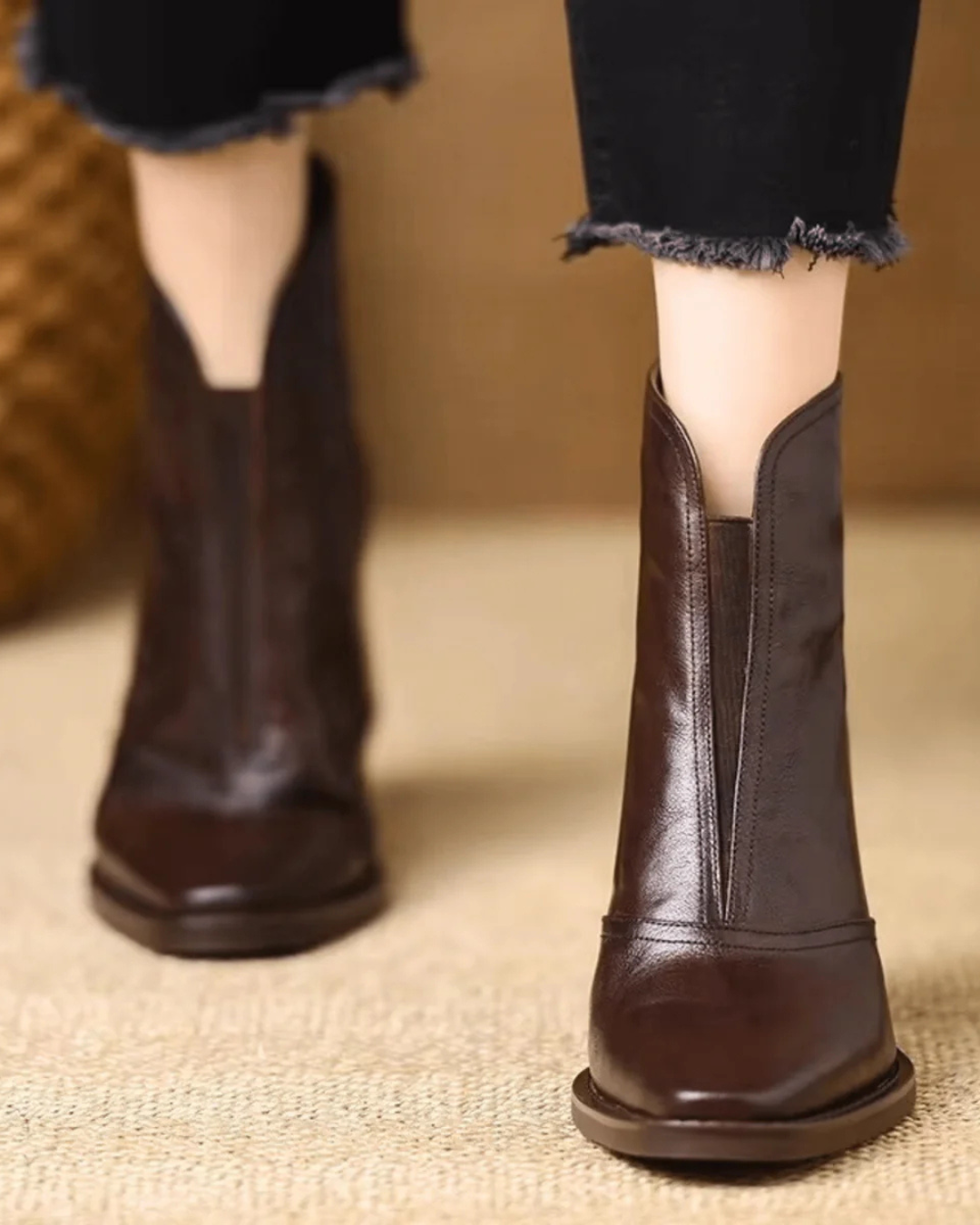 CLAUDIA™ | BOTINES DE LUJO CON TACÓN MEDIO