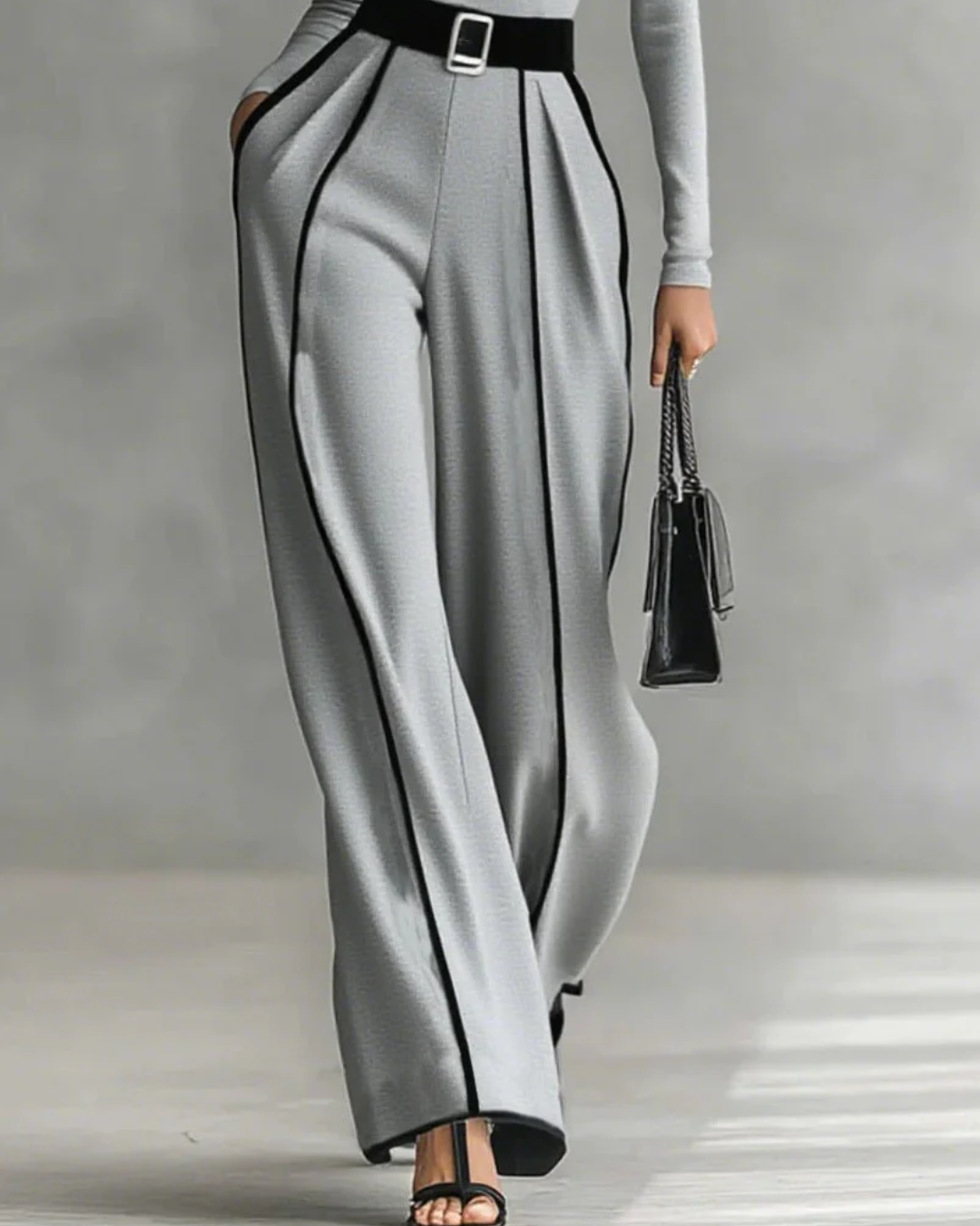 RENATA™ - CONJUNTO CUELLO ALTO Y PANTALÓN